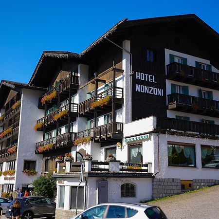 Gh Hotel Monzoni Pozza di Fassa Dış mekan fotoğraf