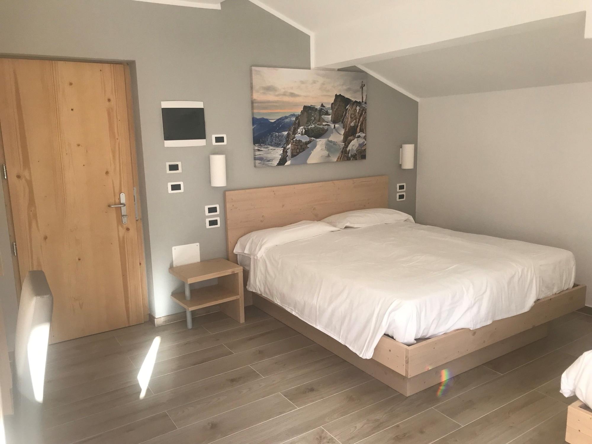 Gh Hotel Monzoni Pozza di Fassa Dış mekan fotoğraf