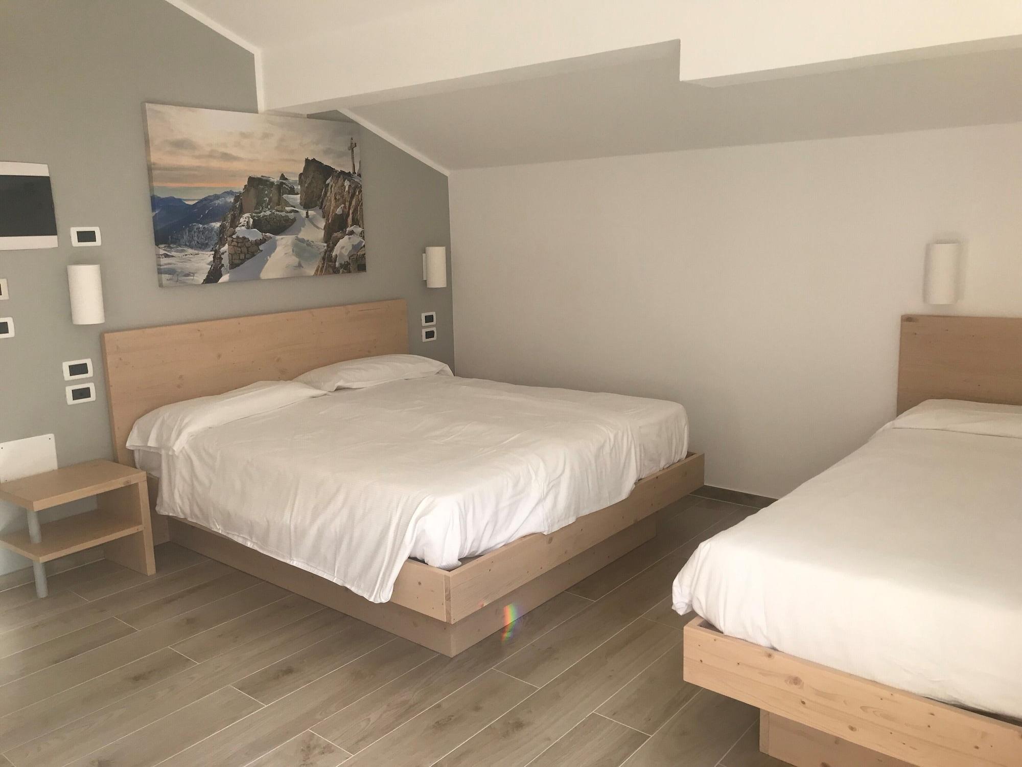 Gh Hotel Monzoni Pozza di Fassa Dış mekan fotoğraf