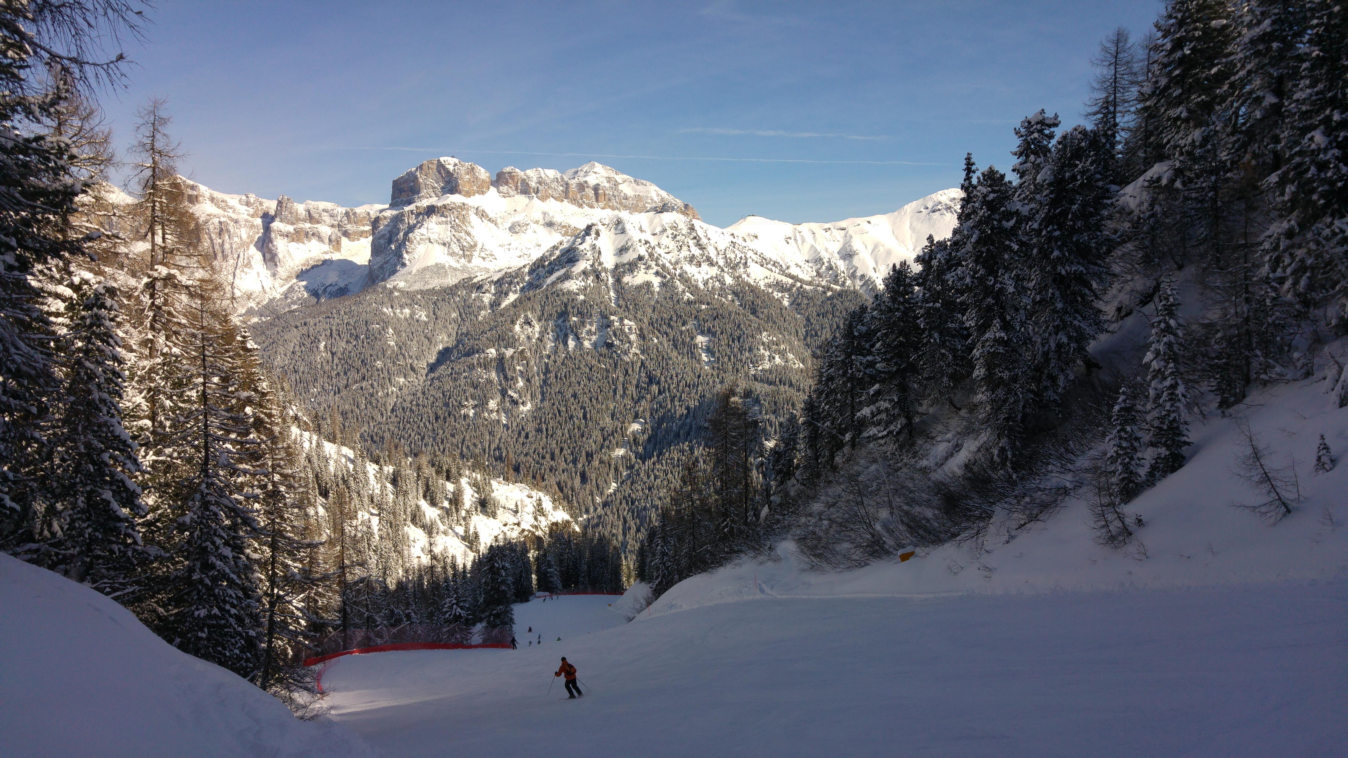 Gh Hotel Monzoni Pozza di Fassa Dış mekan fotoğraf