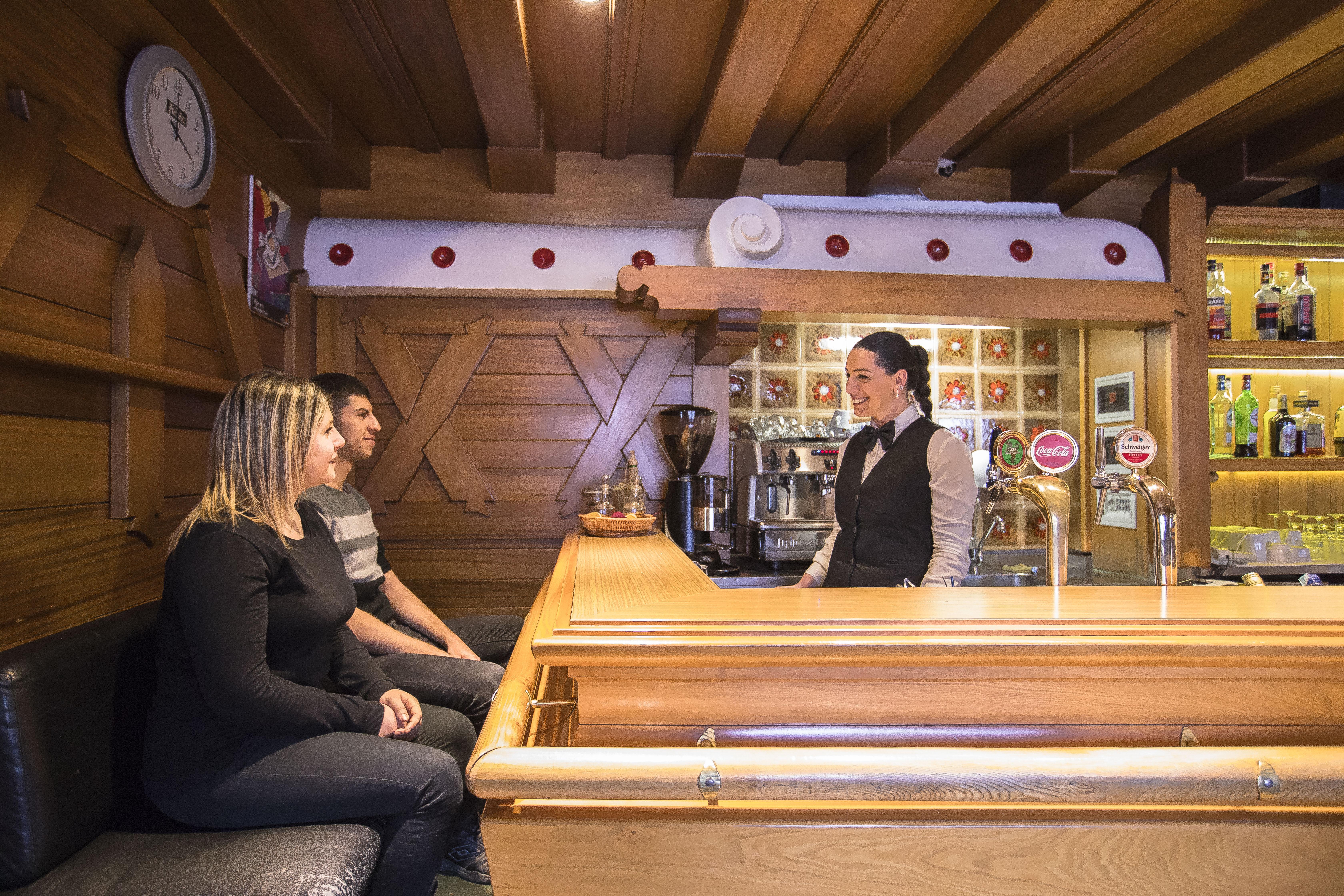 Gh Hotel Monzoni Pozza di Fassa Dış mekan fotoğraf