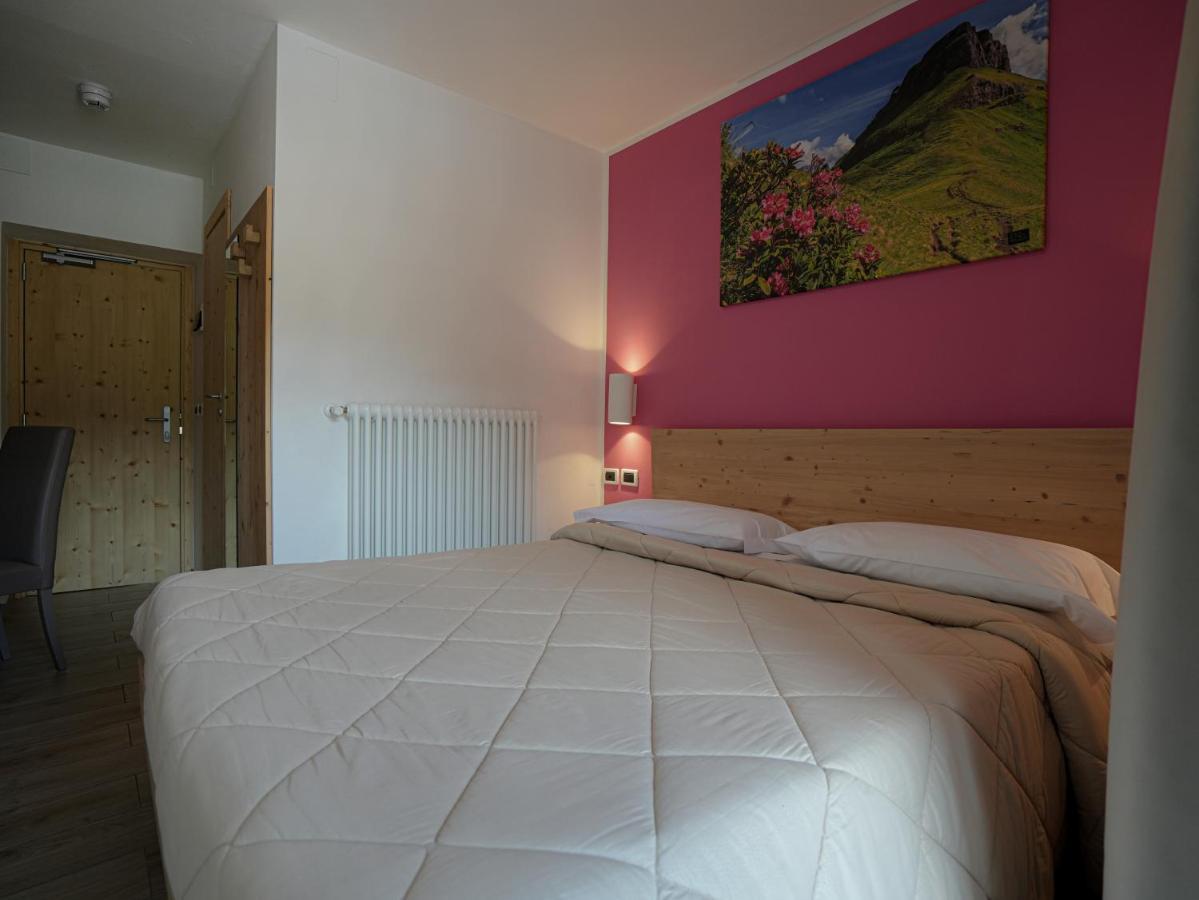 Gh Hotel Monzoni Pozza di Fassa Dış mekan fotoğraf
