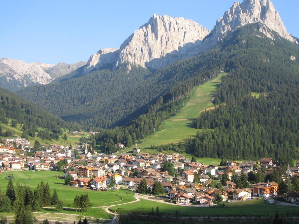Gh Hotel Monzoni Pozza di Fassa Dış mekan fotoğraf