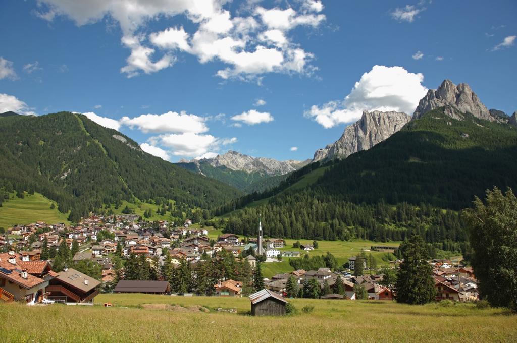 Gh Hotel Monzoni Pozza di Fassa Dış mekan fotoğraf